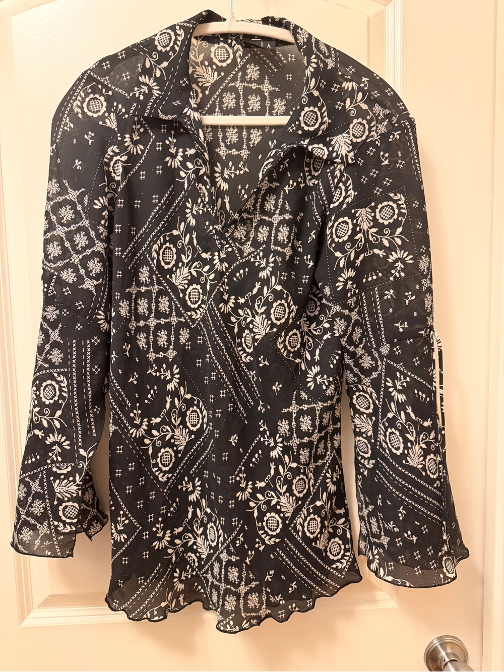Black Floral Bandana-Print Long Sleeve Blouse